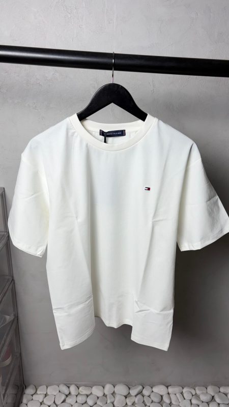 Tomm_y Hilfige_r Premium Round Neck T-Shirt with OG Box Packaging 1575